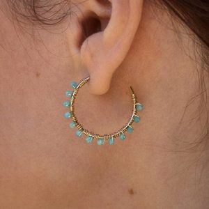 Les meilleurs bijoux pour une Working Mum : nos bracelets et boucles d'oreilles Marianne Vey en Amazonite